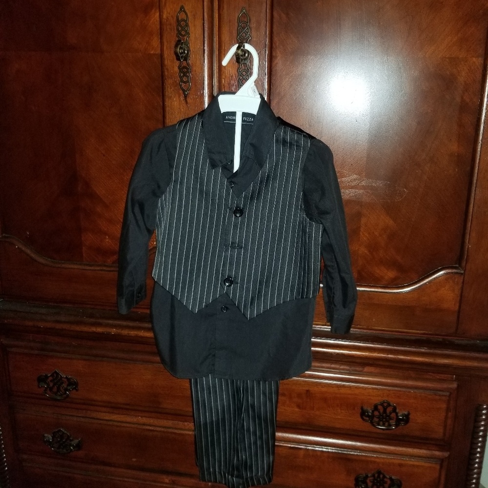 3T boys pin stripe suit.